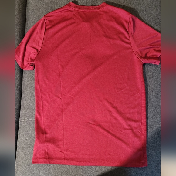 Nike - Dri Fit Red T-Shirt- Size Large - Picture 5 of 6